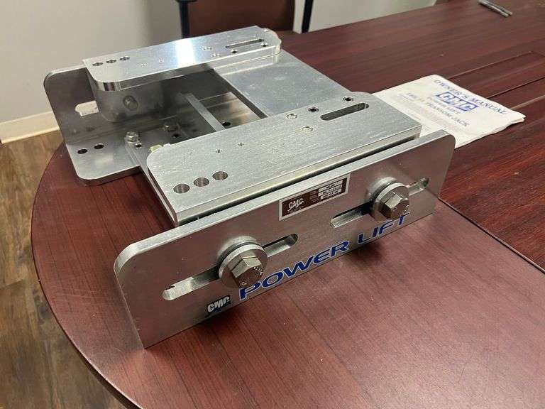 CMC ML-65 Power Lift Transom Jack