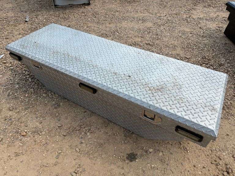 Truck Mounted Diamond Plate Toolbox