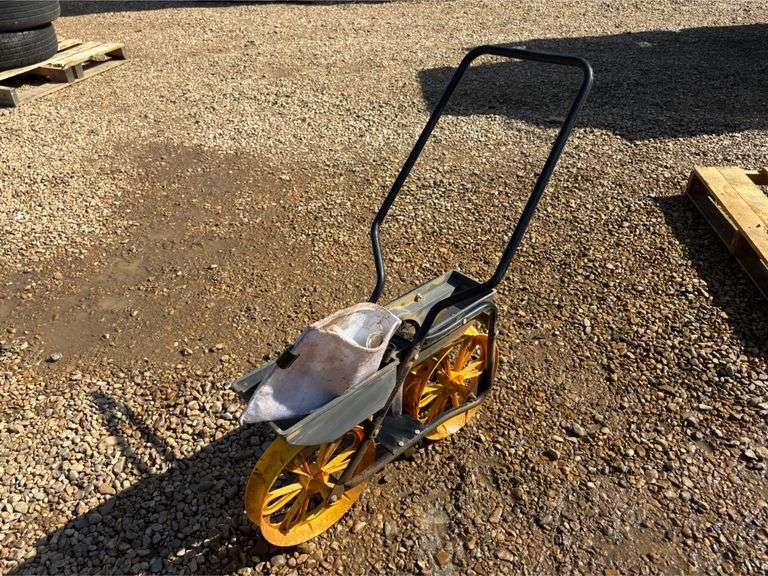 "Precision" Seeder/Spreader