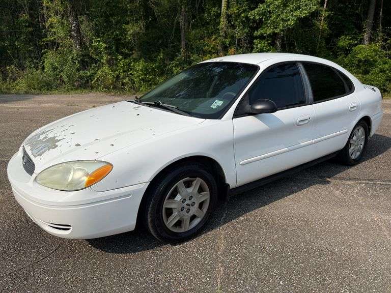 2006 Ford Taurus SE 4D Sedan (234,345 Miles)