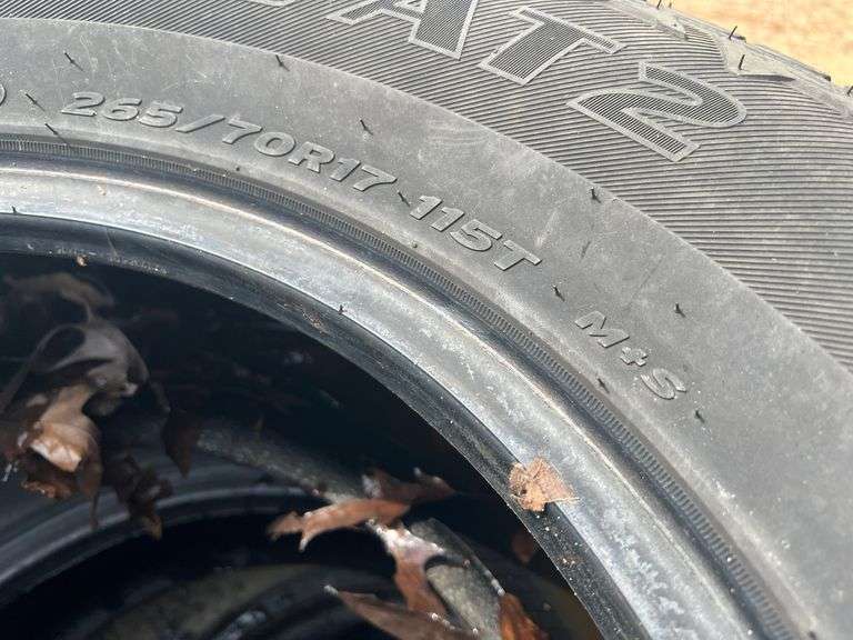 (4) Hankook Dynapro AT2 265/70 R17 Tires