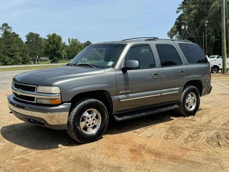 2001 Chevrolet Tahoe 4 Door SUV 4WD (180,483 Miles)