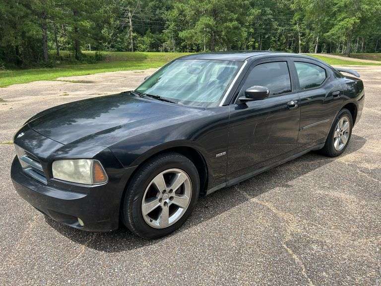 2008 Dodge Charger 4-Door Sedan (282,949 Miles)