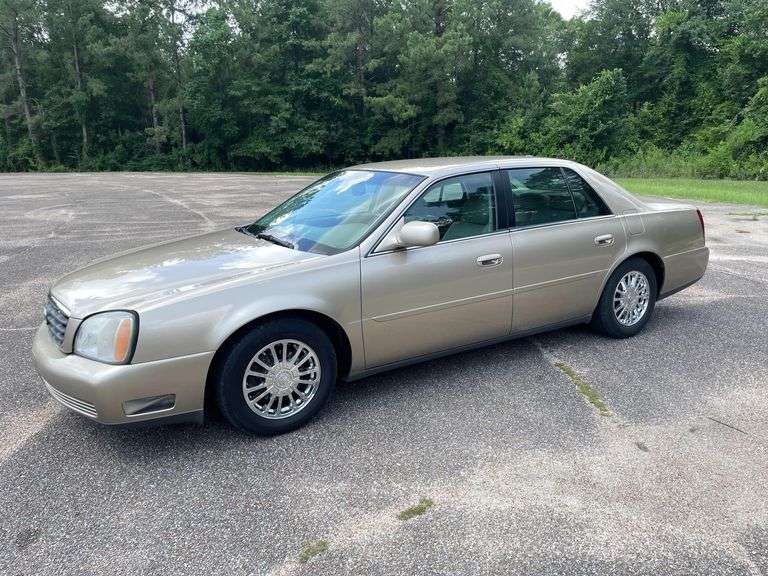 2005 Cadillac Deville 4 Door Sedan (129,334 Miles)