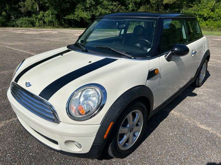 2010 Mini Cooper Hardtop 2D Coupe (119,631 Miles)
