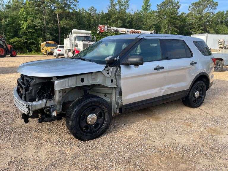 2016 Ford Police Interceptor 4 Door SUV (157,020 Miles)