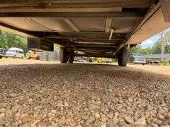 2006 Keystone Laredo 284BH Bumper Pull 28’ Travel Trailer
