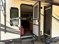 2015 Palomino by Forrest River Travel Trailer