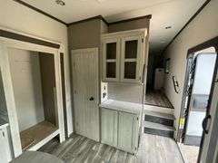 2023 Forest Cardinal 5th Wheel Travel Trailer