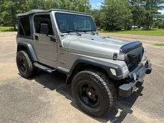 2001 Jeep Wrangler Sport 4WD (213,070 Miles)