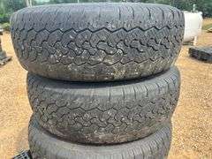 (4) BFGoodrich Rugged Trail LT245/75 R17 Tires w/ Rims
