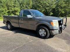 2009 Ford F-150 4x4 Single Cab Pickup Truck (260,687 Miles)