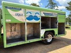 2005 International 4300 10 Bay Delivery Truck (366,180 Miles)