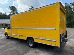 2011 GMC Savana 3500 18' Box Truck (535,400+ Miles)