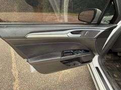 2014 Ford Fusion SE FWD 4D Sedan (247,465 Miles)