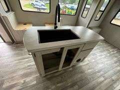 2023 Forest Cardinal 5th Wheel Travel Trailer