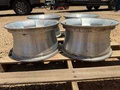 (4) Jeep 16" Rims