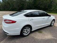 2014 Ford Fusion SE FWD 4D Sedan (247,465 Miles)