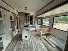 2023 Forest Cardinal 5th Wheel Travel Trailer