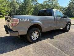 2009 Ford F-150 4x4 Single Cab Pickup Truck (260,687 Miles)