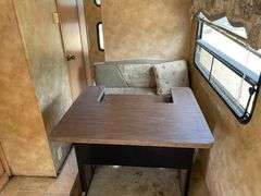 2006 Keystone Laredo 284BH Bumper Pull 28’ Travel Trailer