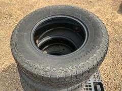 (4) Hankook Dynapro AT2 265/70 R17 Tires