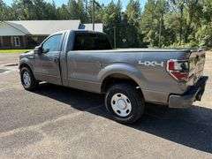 2009 Ford F-150 4x4 Single Cab Pickup Truck (260,687 Miles)