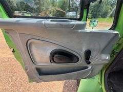 2005 International 4300 10 Bay Delivery Truck (366,180 Miles)