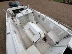 1985 Wellcraft Scarab Sport 29' Center Console Boat w/ Tandem Axle Trailer
