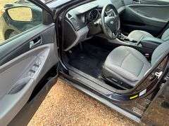2013 Hyundai Sonata FWD 4Dr Sedan
