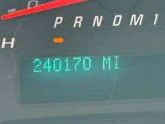 2011 GMC Savana 3500 18' Box Truck (535,400+ Miles)