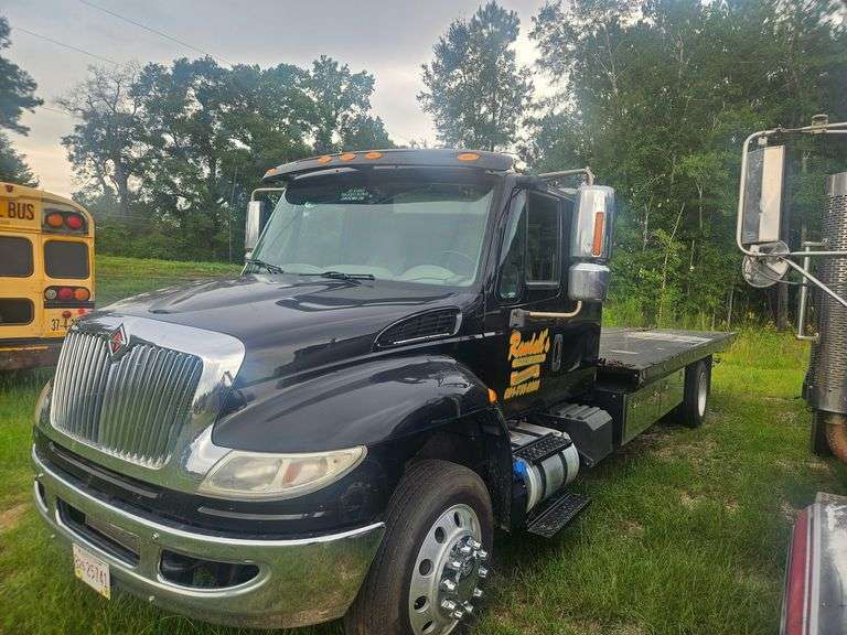 2016 International Durastar 4300 Rollback Wrecker Truck