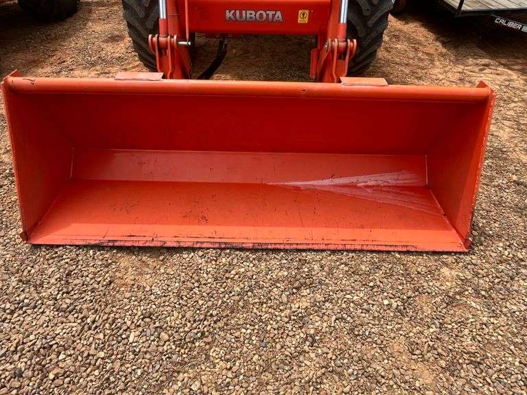 2017 Kubota M7-171 Enclosed Cab Tractor w/ LM2605 Loader (1,113 Hours)
