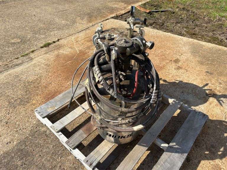 (2) Binks 5 Gallon Pressure Tanks
