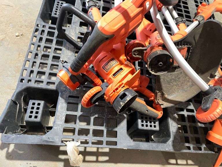(9) Black and Decker Electric Weedeaters