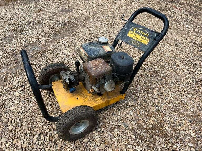 2005 Titan Heavy-Duty Commercial Power Washer