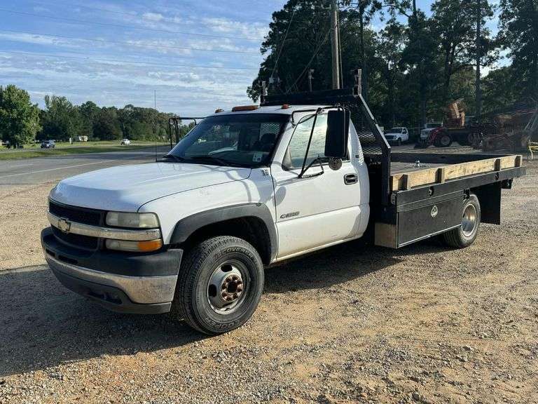 2001 Chevrolet 3500 Single Cab FlatBed Pickup (171,895 Miles)