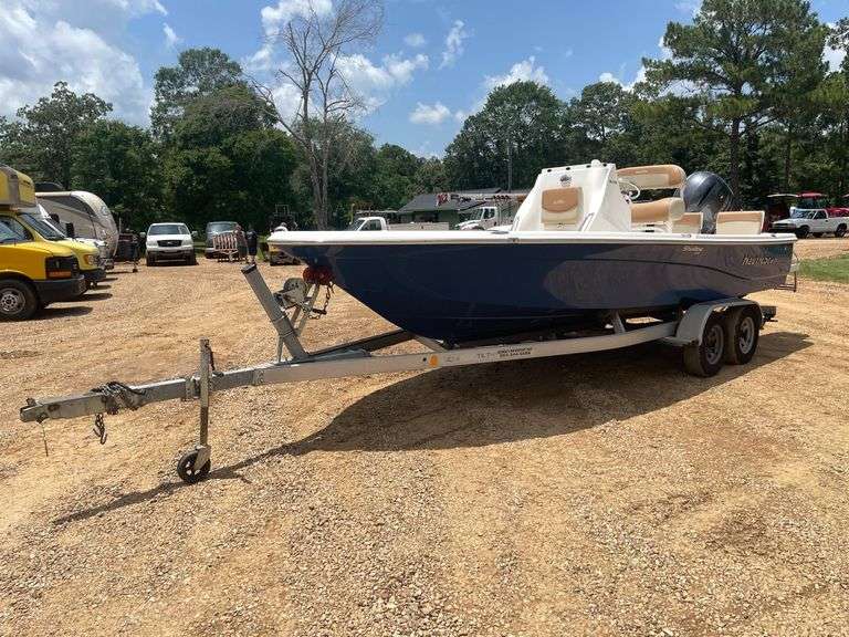2023 Nautic Star 215XTS "Shallow Bay" Center Console Bay Boat with Trailer