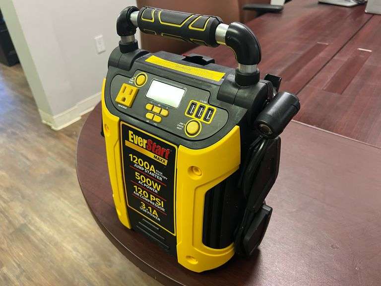 Everstart Maxx Portable Power Station/Jump Starter