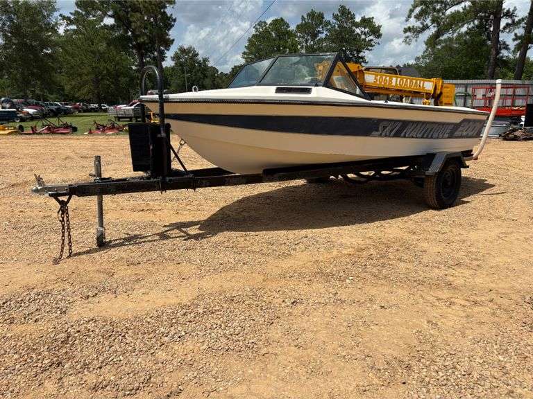 1984 Correct Craft Nautique Ski Boat