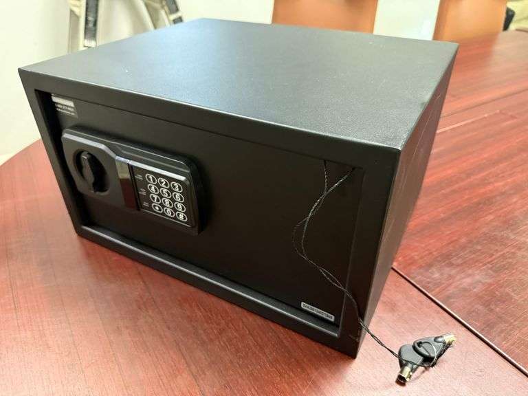 GuestLock Digital Safe