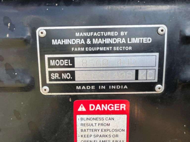 2008 Mahindra 8560 4x4 Tractor w/Front Loader (239 Hours)