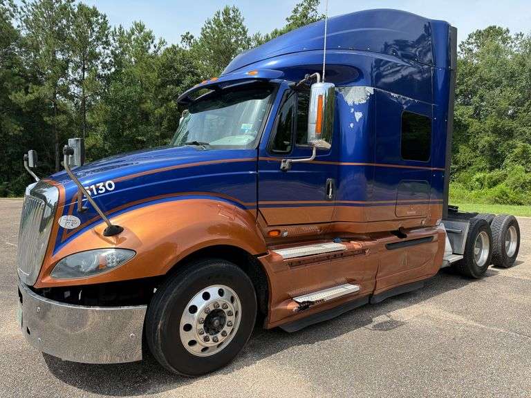 2015 International LF687 ProStar T-Axle Sleeper Cab Tractor Truck (844,305 Miles)