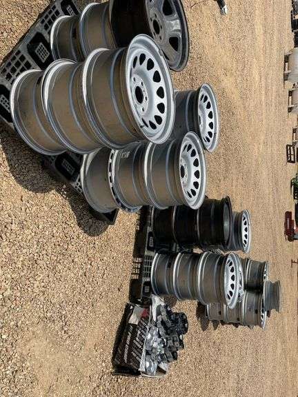(36) Steel 2023/2024 Stock Chevrolet Tahoe Rims