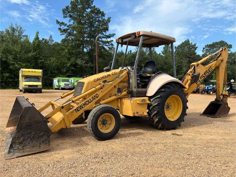 1999 New Holland 555E Backhoe/Loader (4,585 Hours)