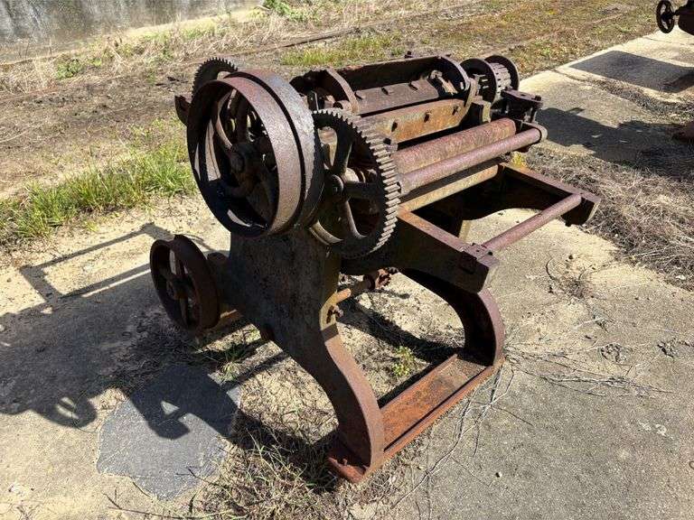 Antique Belt Driven 16" Barrel Planer
