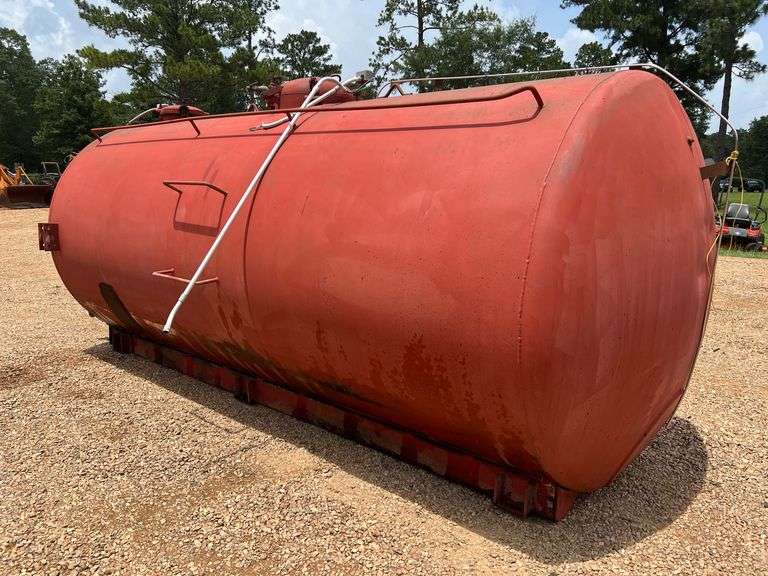 Heavy-Duty Fuel Storage Tank