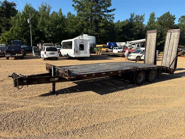 1998 Econoline T/A Tag Trailer w/Hyd. Ramps