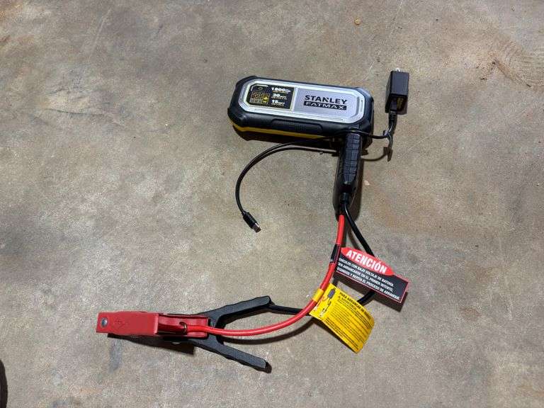 Stanley Fatmax 1800 AMP Jump Starter