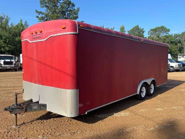 2001 22’ Haulmark Enclosed Tandem Axle Trailer